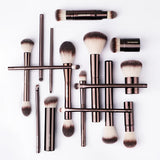 Pincéis Luxo Hourglass – Sua Maquiagem em Outro Nível